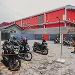 Reddoorz Premium @ Dna Fun Zone Pekanbaru