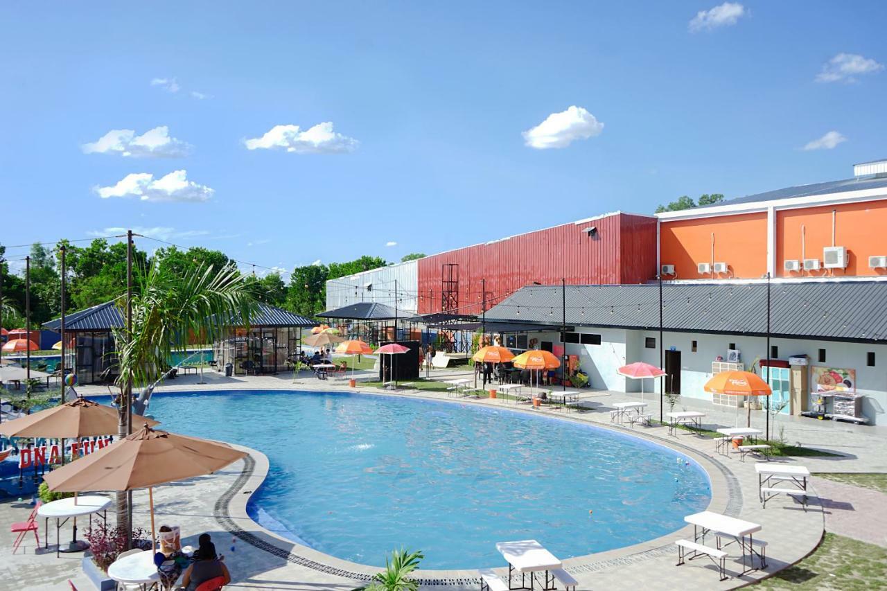 Reddoorz Premium @ Dna Fun Zone Hotel Pekanbaru
