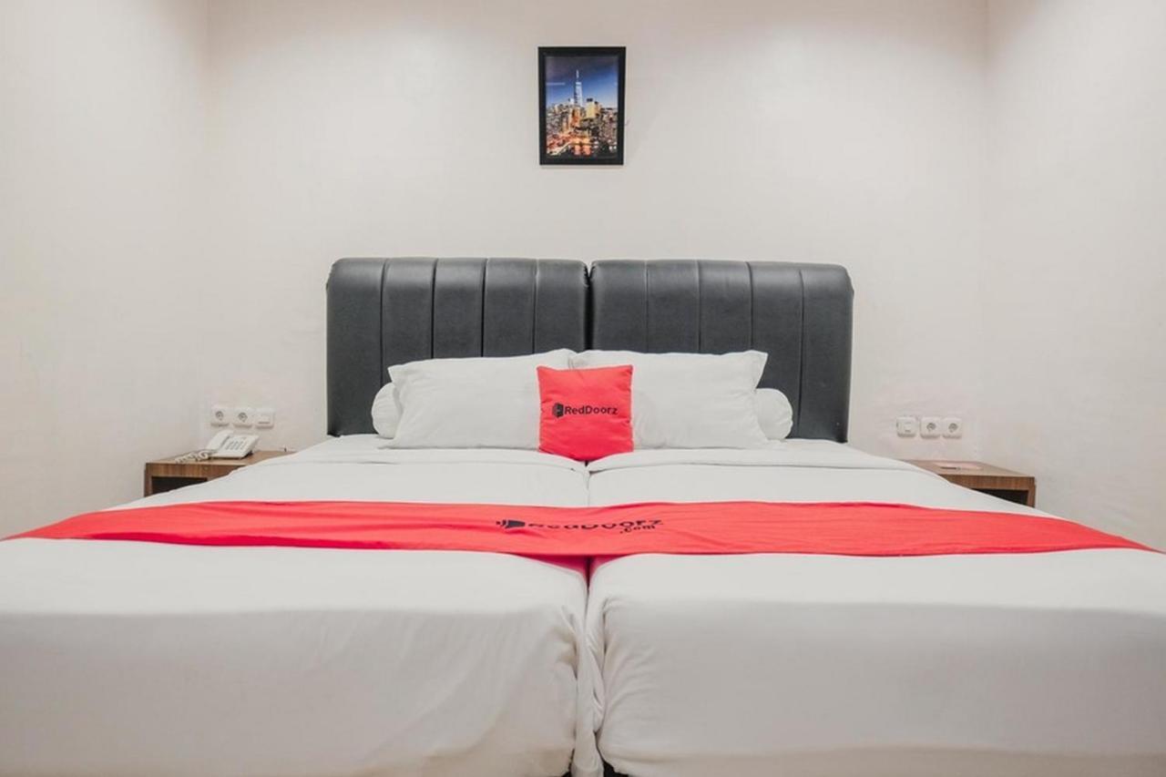 Hotel Reddoorz Premium @ Dna Fun Zone 2*